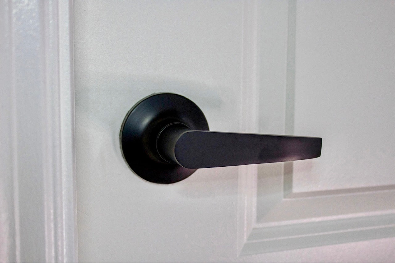 Tubular Straight Lever Matte Black Lockset